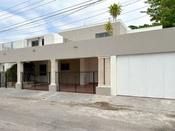 Casa en Venta con 7 recamaras en Pensiones Merida Yucatan