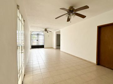 Casa en Venta con 7 recamaras en Pensiones Merida Yucatan