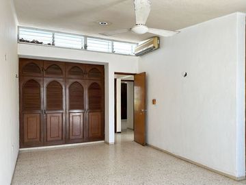 Casa en Venta con 7 recamaras en Pensiones Merida Yucatan