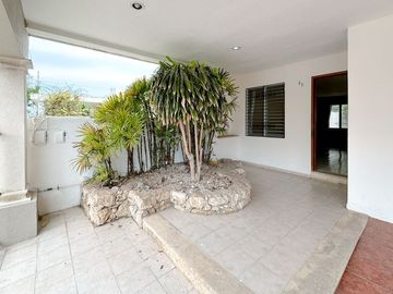 Casa en Venta con 7 recamaras en Pensiones Merida Yucatan