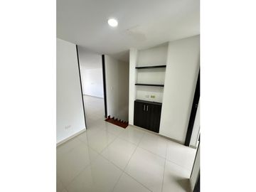 SE VENDE CASA EN AVENIDA CENTENARIO NORTE ¡PRECIO DE OPORTUNIDAD!