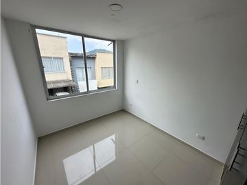 SE VENDE CASA EN AVENIDA CENTENARIO NORTE ¡PRECIO DE OPORTUNIDAD!