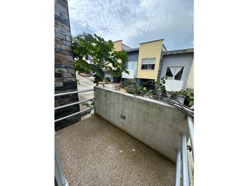 SE VENDE CASA EN AVENIDA CENTENARIO NORTE ¡PRECIO DE OPORTUNIDAD!