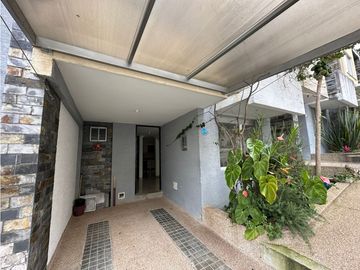 SE VENDE CASA EN AVENIDA CENTENARIO NORTE ¡PRECIO DE OPORTUNIDAD!