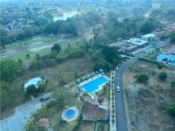 Se Vende Apto en Coronado Golf