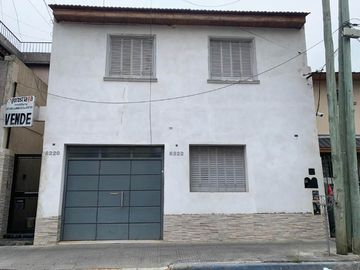 Casa PH en venta en Wilde Centro