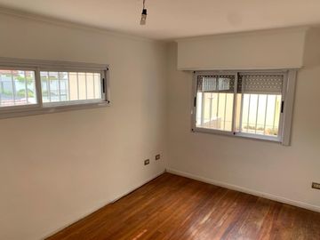 Casa PH en venta en Wilde Centro