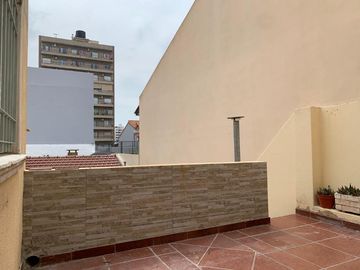 Casa PH en venta en Wilde Centro
