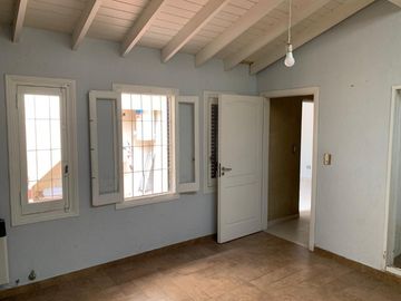 Casa PH en venta en Wilde Centro