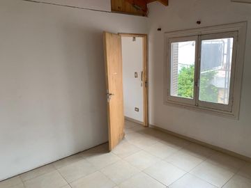 Casa PH en venta en Wilde Centro
