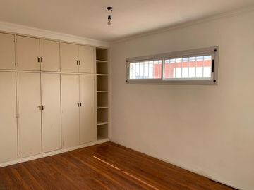 Casa PH en venta en Wilde Centro