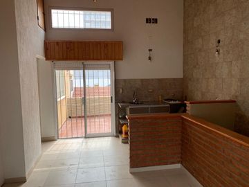 Casa PH en venta en Wilde Centro