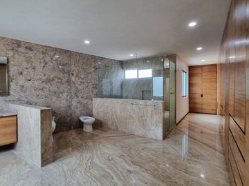 CASA DE LUJO EN VENTA EN CLUSTER 333 LOMAS DE ANGELOPOLIS! ACABADOS PREMIUM!