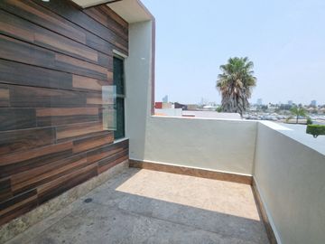 CASA DE LUJO EN VENTA EN CLUSTER 333 LOMAS DE ANGELOPOLIS! ACABADOS PREMIUM!
