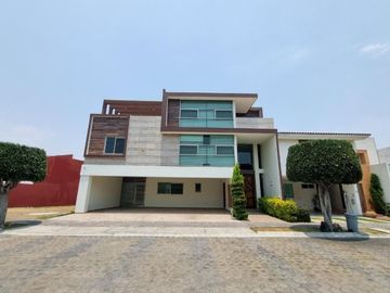 CASA DE LUJO EN VENTA EN CLUSTER 333 LOMAS DE ANGELOPOLIS! ACABADOS PREMIUM!