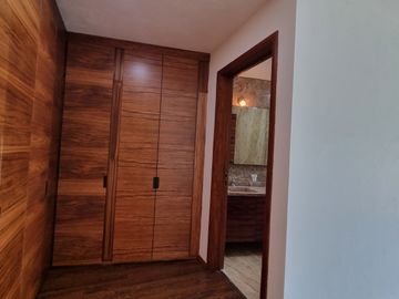 CASA DE LUJO EN VENTA EN CLUSTER 333 LOMAS DE ANGELOPOLIS! ACABADOS PREMIUM!