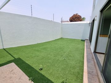 CASA DE LUJO EN VENTA EN CLUSTER 333 LOMAS DE ANGELOPOLIS! ACABADOS PREMIUM!