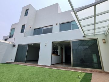 CASA DE LUJO EN VENTA EN CLUSTER 333 LOMAS DE ANGELOPOLIS! ACABADOS PREMIUM!