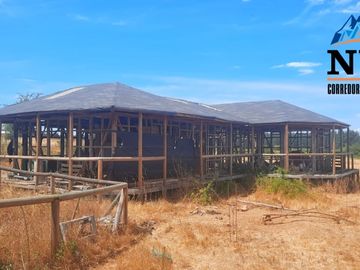 Terreno de 12.500 mts2 con cabaña en construcción se vende