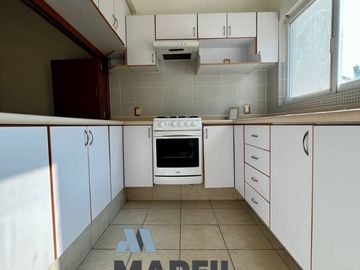 Inversionistas! Departamento en VENTA sobre Av Constitución Condominio Kerpis