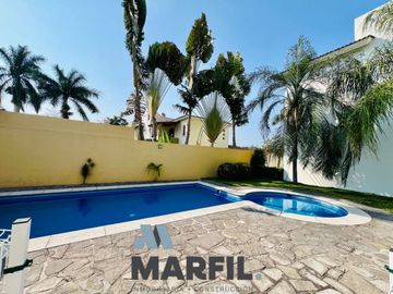 Inversionistas! Departamento en VENTA sobre Av Constitución Condominio Kerpis
