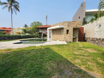 Propiedad en VENTA con muelle en RINCON DEL CONCHAL