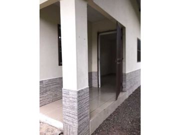 VENDO CASA DE DOS HABITACIONES EN BRISAS DEL RIO