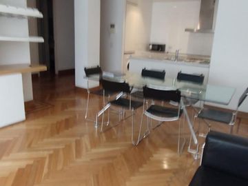 VENTA PISO DE 3 AMBIENTES CON PILETA EN RECOLETA