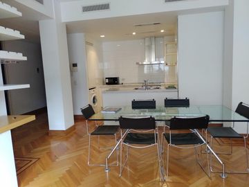 VENTA PISO DE 3 AMBIENTES CON PILETA EN RECOLETA