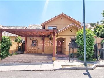 Casa en Venta en Condominio El Alba Norte.