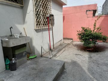 CASA EN VENTA EN COL. VILLA MITRAS EN MONTERREY