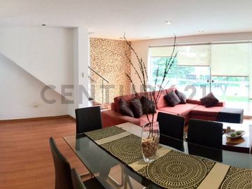 EXCELENTE  DEPARTAMENTO TRIPLEX A UNA CUADRA DEL PLAZA  CENTER DE LA MOLINA