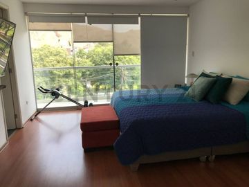 EXCELENTE  DEPARTAMENTO TRIPLEX A UNA CUADRA DEL PLAZA  CENTER DE LA MOLINA