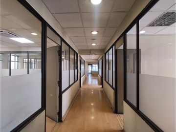 Venta Edificio Oficinas, Metro Moneda, Santiago Centro