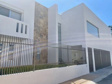Casa en venta  en La Castella Valle de Juriquilla