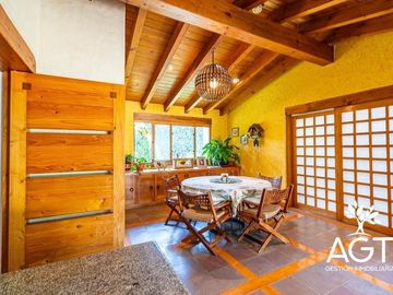 Casa en Venta en Metepec  con gran terreno