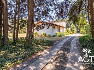 Casa en Venta en Metepec  con gran terreno