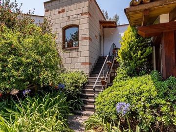 Casa en Venta en Metepec  con gran terreno