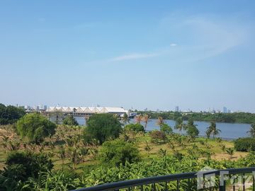 2 Bedroom Condo for sale at Supalai Riva Grande