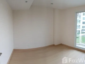 2 Bedroom Condo for sale at Supalai Riva Grande