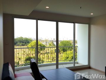 2 Bedroom Condo for sale at Supalai Riva Grande