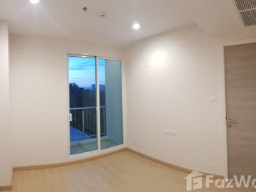 2 Bedroom Condo for sale at Supalai Riva Grande