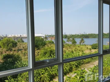 2 Bedroom Condo for sale at Supalai Riva Grande