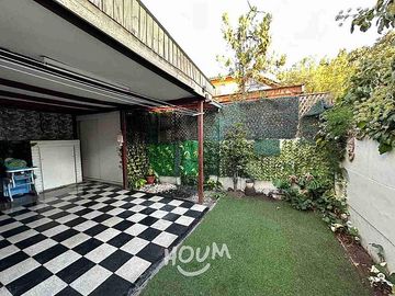 LINDA CASA CON AMPLIOS ESPACIOS