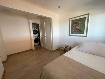 HERMOSA CASA DE AMPLIOS ESPACIOS, REÑACA
