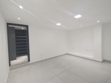 Venta de Casa  Moderna con acabados de Lujo con 5 Dormitorios y seguridad 24/7 en Urb. del Condado