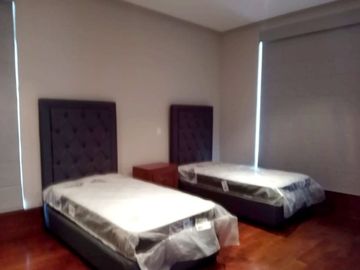 CASA EN VENTA PARA ESTRENAR AMUEBLADA COL. DEL VALLE EN LOS RÍOS $37,500,000