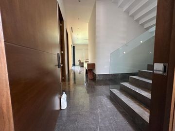CASA EN VENTA PARA ESTRENAR AMUEBLADA COL. DEL VALLE EN LOS RÍOS $37,500,000