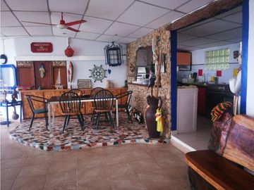 SE VENDE CASA DE PLAYA PORTOBELO!!!