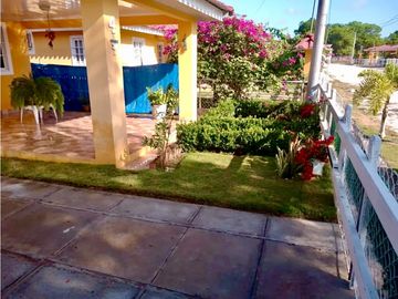 SEA CONFIABLE VENDE CASA EN SANTA CLARA 2 RECAMARAS